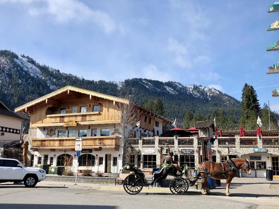 Апартаменти Walk To Downtown Leavenworth * Sleeps 6 + Pets * Ground Level Gem! Екстер'єр фото