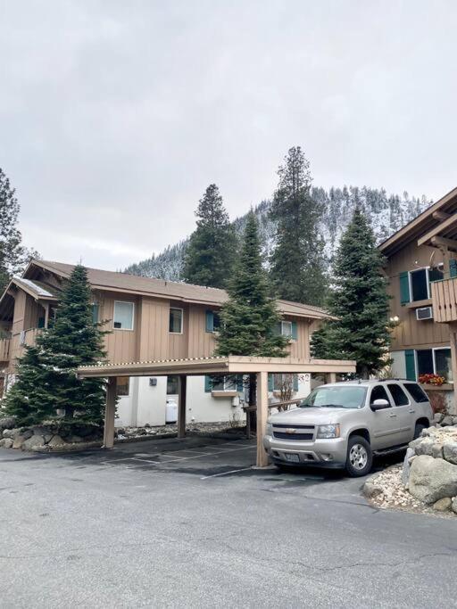 Апартаменти Walk To Downtown Leavenworth * Sleeps 6 + Pets * Ground Level Gem! Екстер'єр фото